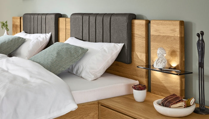 Musterring Sorrent Bett mit Kopfteil aus massiver Eiche