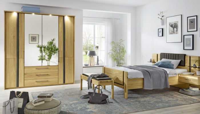 Musterring Sorrent Schlafzimmer mit Bett, Nachtkonsole, Schrank und Ankleidebank